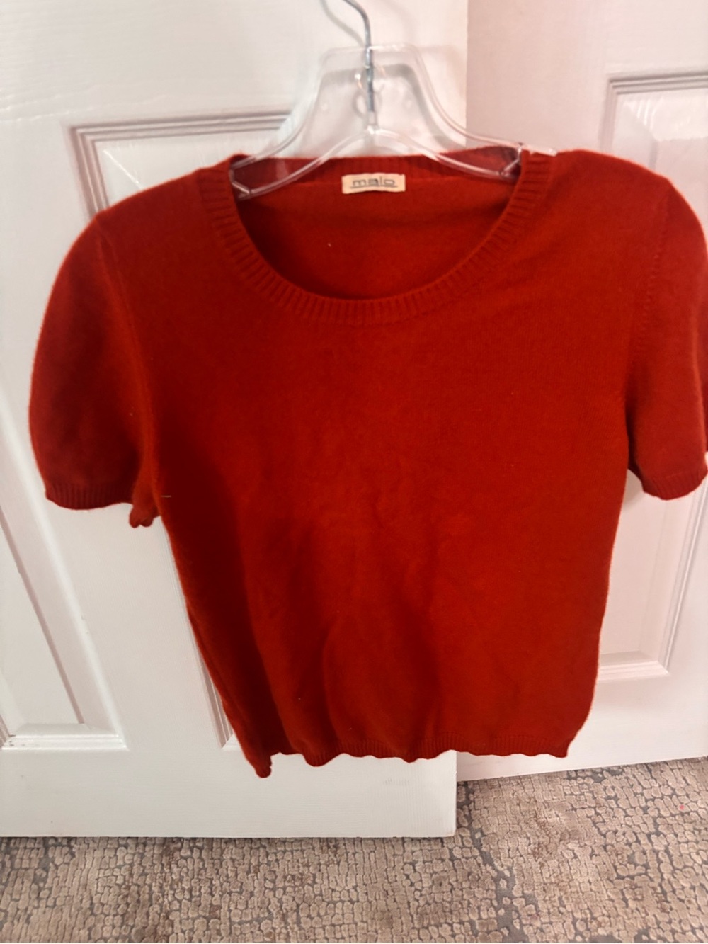 Malo Short Sleeve cashmere Sweater in Burnt red/ orange size 42